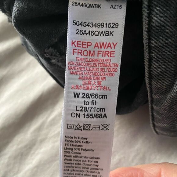 Topshop Straight Leg Jeans with Raw Hem size 26 Petite - Picture 7 of 8